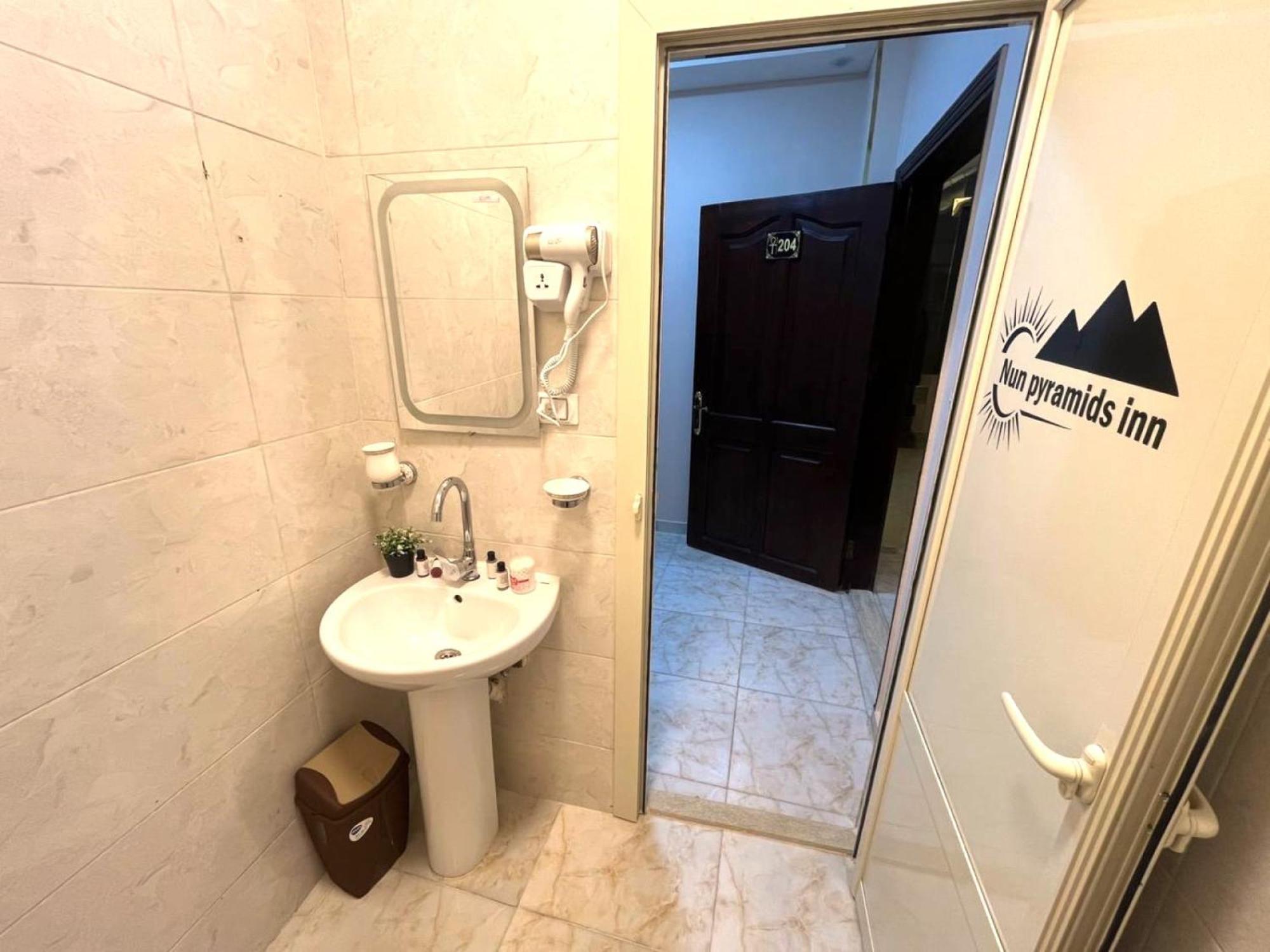 Kafret el-Gabal Pyramids Nun Inn מראה חיצוני תמונה
